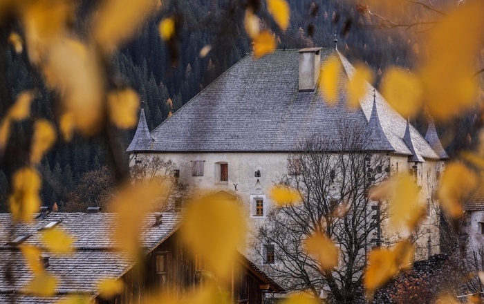 jesenná turistika a historické pamiatky, zdroj: pixabay